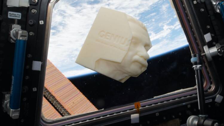 Genius 100 visions space